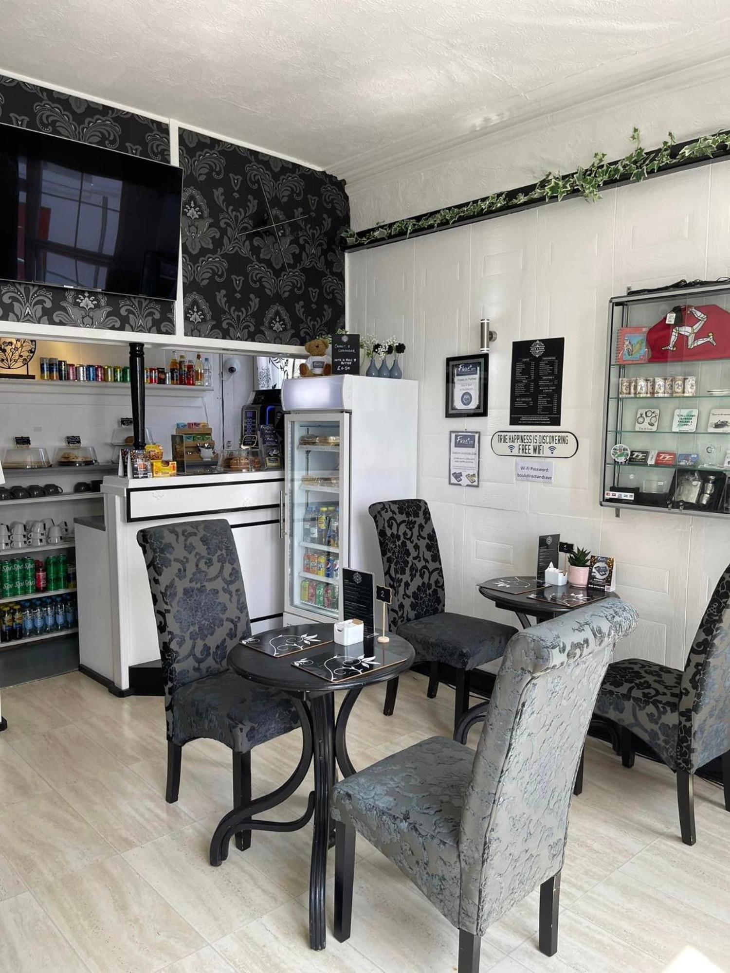 道格拉斯 雪绒花旅馆酒店 外观 照片